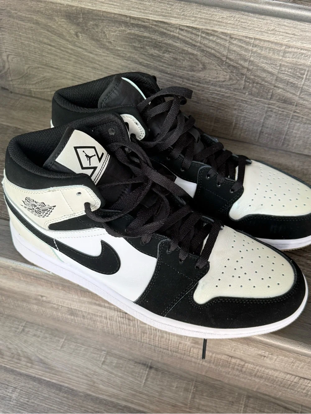 Jordan stylish mid